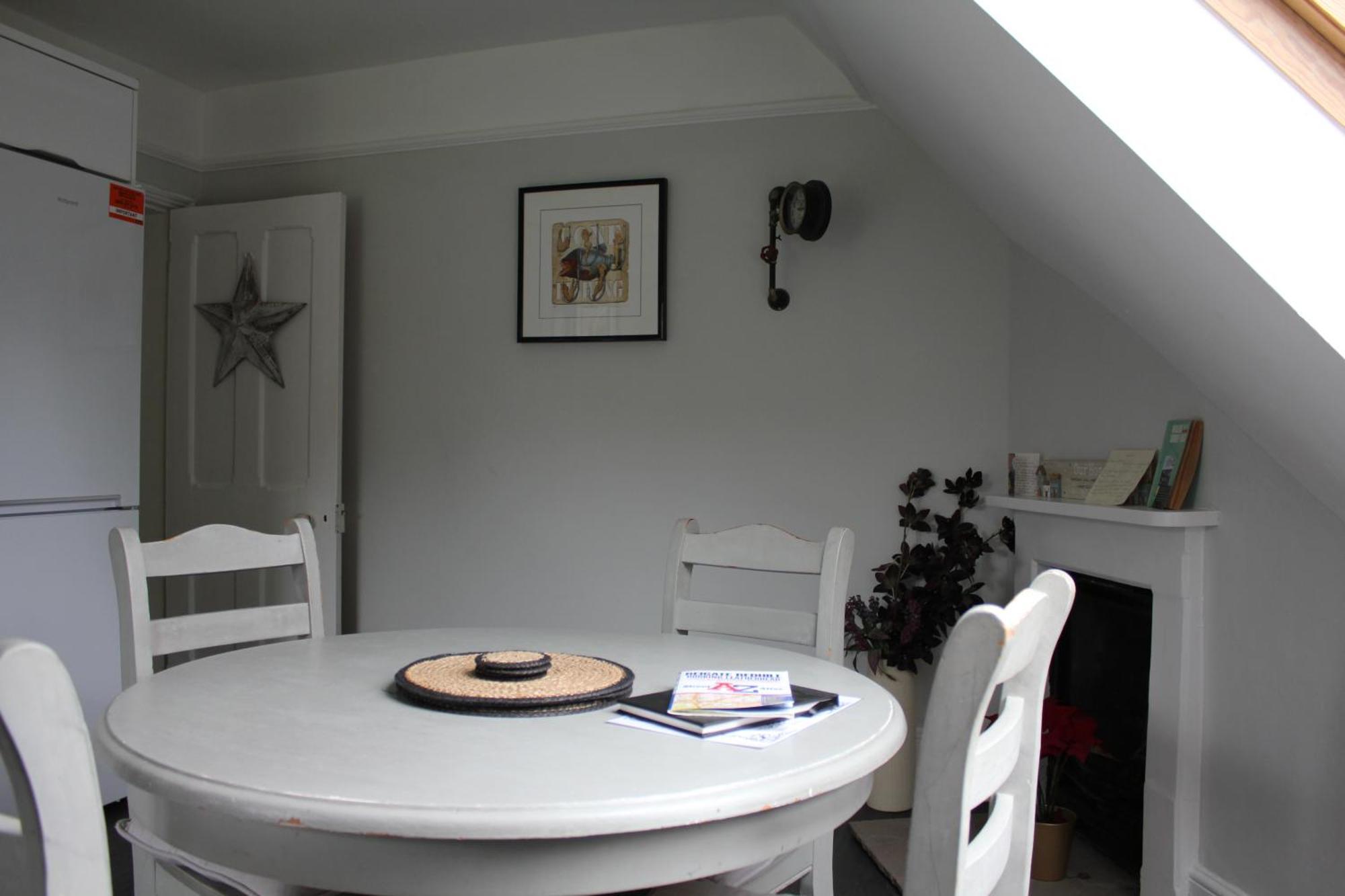 Lovely 3 Bed Condo Reigate Kültér fotó